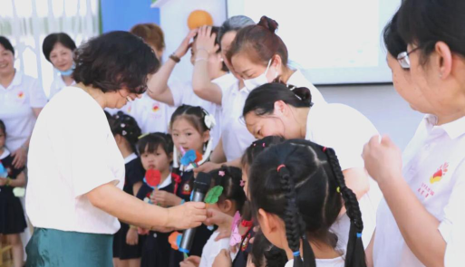 宁波市东方幼儿园阅读区