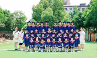 临安市锦城中心幼儿园阅读区