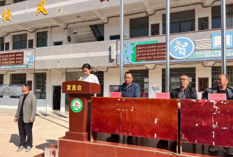 关峡乡中心小学阅读区