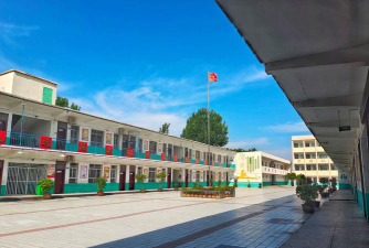 南雄市坪田镇龙口小学阅读区