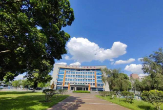 佛山市南海区里水高级中学阅读区