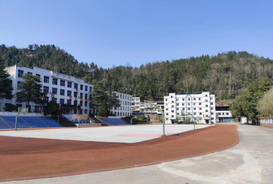 昌宁县农村机械化技术学校阅读区