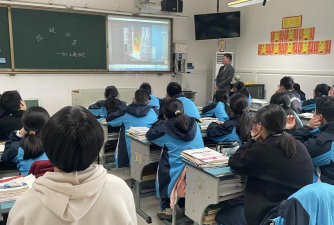 余姚市陆埠镇花门头幼儿班阅读区