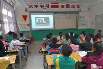 永清第二小学阅读区