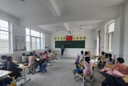 冯庄小学阅读区