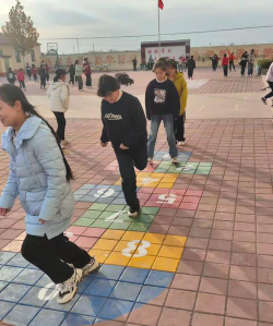 刘集乡石庄中心校阅读区