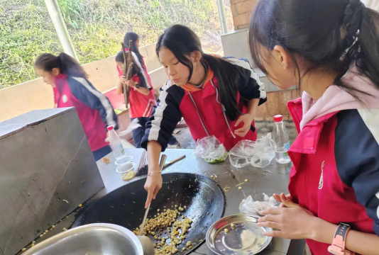第三完小阅读区