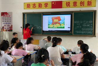 德清县洛舍镇东衡村教学点阅读区