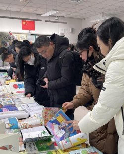 石家庄沿西街小学阅读区