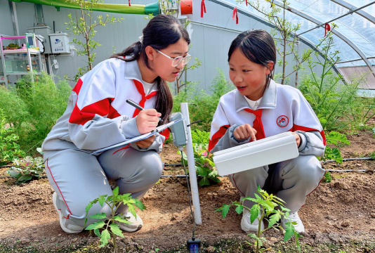 北京市平谷区关上小学阅读区