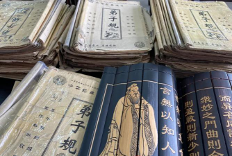 曲靖市麒麟区诚信学校阅读区
