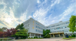 辽宁师范大学附属中专阅读区