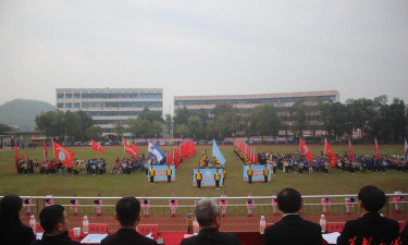 岳阳市长炼小学阅读区