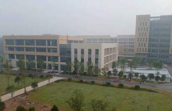 江苏省涟水中等专业学校阅读区