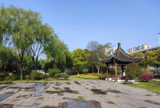 江苏省江都中等专业学校阅读区