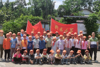柳林洲镇柳林小学阅读区