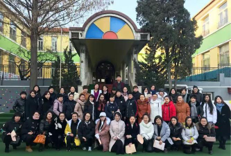 大连市商业南山幼儿园阅读区