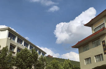 江苏省徐州财经高等职业技术学校阅读区