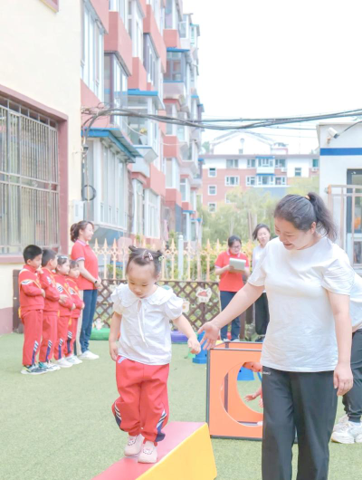 通化铁路幼儿园阅读区