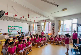 长春市双阳区奢岭中心幼儿园阅读区