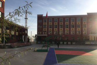 肖尔巴格乡上阿特区中学阅读区