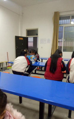后寨中学阅读区
