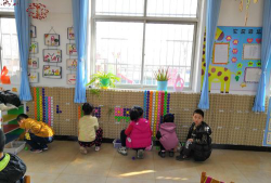 乐亭县乐亭镇肖圈幼儿园阅读区