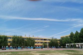巴各其镇恰勒瓦什中学阅读区
