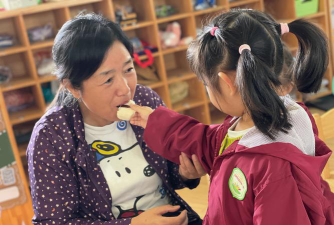 平泉县同乐幼儿园阅读区