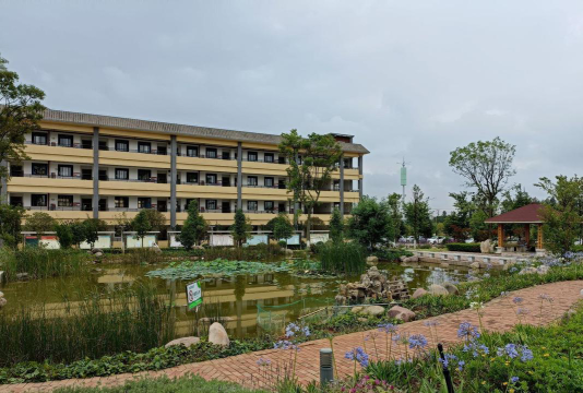 陆良县三岔河镇第一中学阅读区