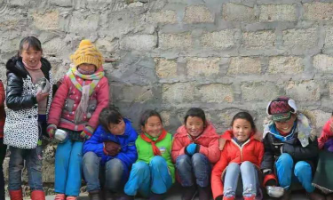 唐古乡中心小学阅读区