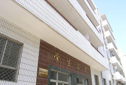 石家庄市机械技工学校阅读区