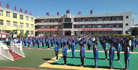 东莞东城利民小学阅读区