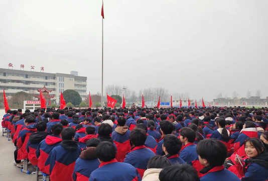 洛南县古城中学阅读区