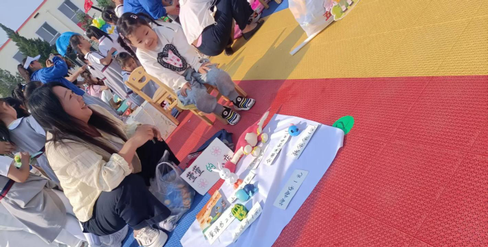 汉中市东关幼儿园阅读区