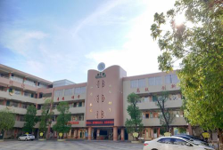 罗城中心小学阅读区