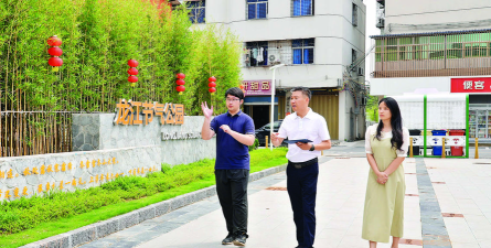 龙门县龙江镇广美教学点阅读区