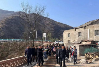 黑土河乡黑土河中学阅读区