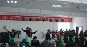 策勒县博斯坦乡中学阅读区