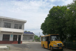 汨罗市黄市中心小学阅读区