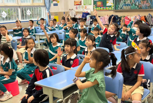 广州明德广地实验学校(小学部)阅读区