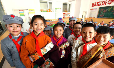 察雅县察拉乡中心小学阅读区