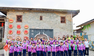 肇庆市河苑小学阅读区
