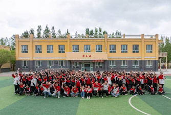 喀夏加尔乡中心学校阅读区