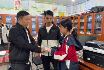 江当乡中心小学阅读区