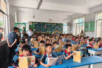 联乡中心小学阅读区