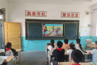翁嘎乡小学阅读区