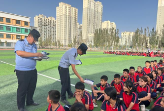 尼县克令乡阿克托别克九年制学校阅读区