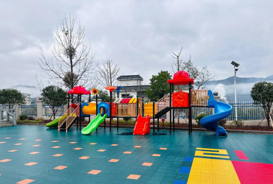 贺州市鹅塘童心幼儿园阅读区