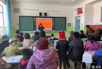 强堆乡中心小学阅读区